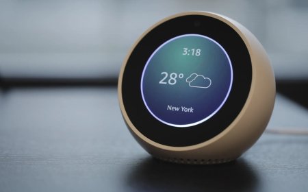 The New Amazon Echo Spot is Small and surprisingly Handy